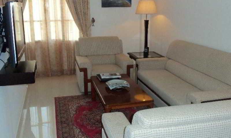 Al Maha Int Hotel Oman Mascate Esterno foto