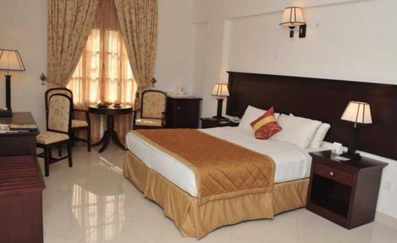 Al Maha Int Hotel Oman Mascate Esterno foto
