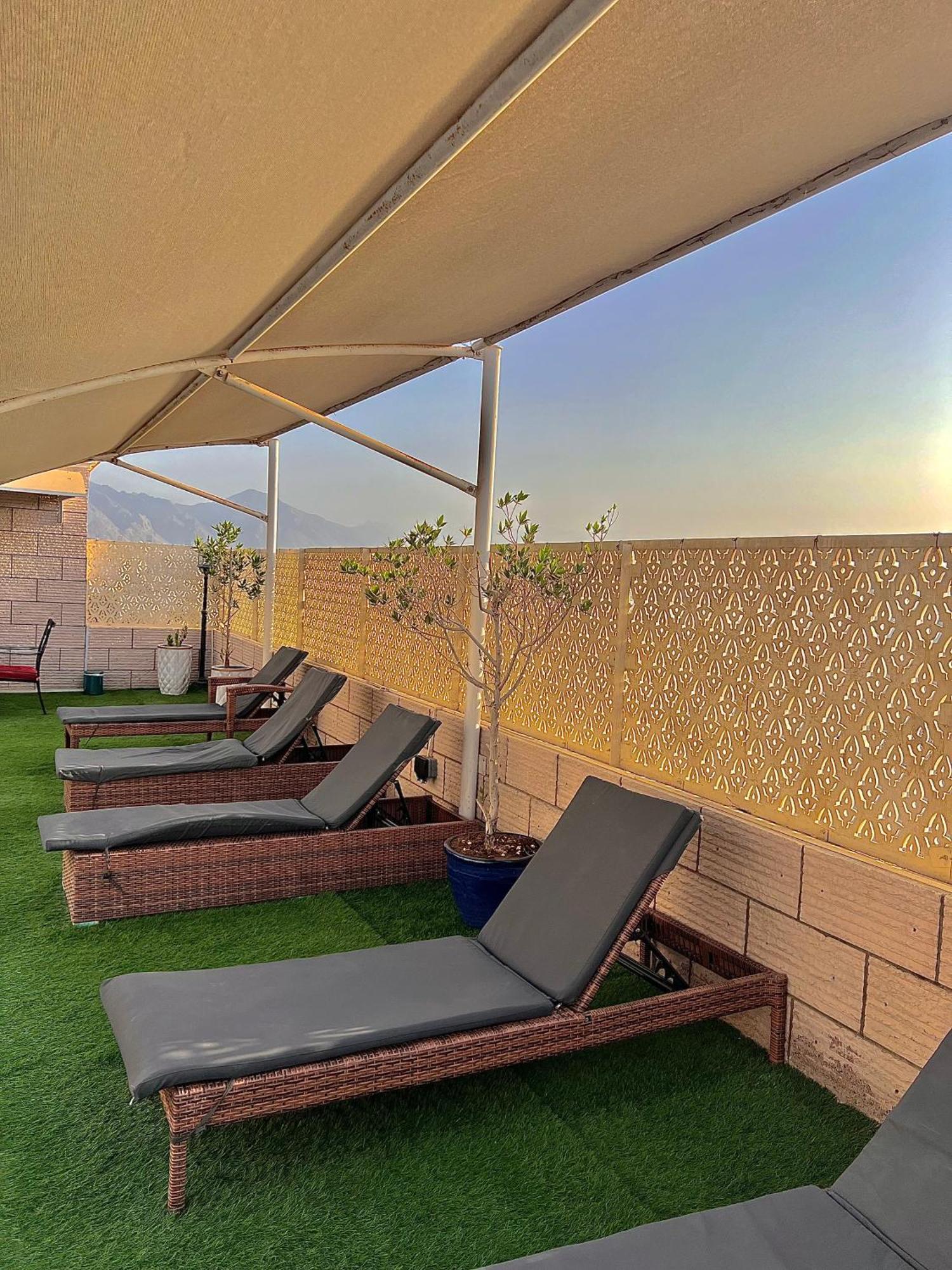 Al Maha Int Hotel Oman Mascate Esterno foto