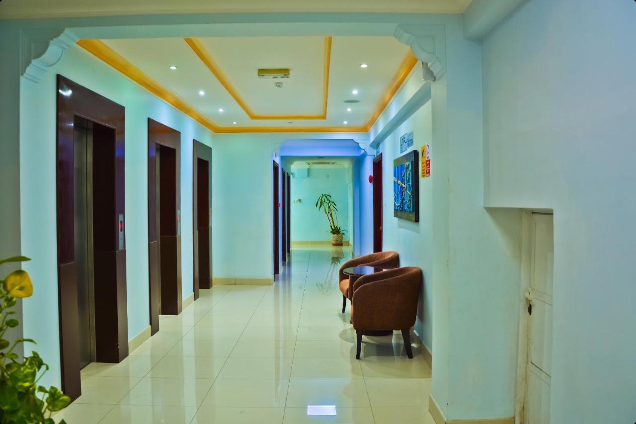 Al Maha Int Hotel Oman Mascate Esterno foto